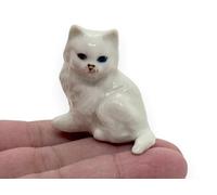 WitnyStore Tiny ¾ Inch White Persian Angora Longhair Cat Sitting Look Left Figurine - Miniature Hand Made Ceramic Cats Kitten Feline Animal Cute Porcelain Decorative Collectible Figurines Décor Gifts