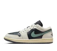 (WMNS) Air Jordan 1 Low 'Jade Smoke' DC0774-001 8.5