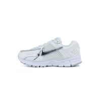 (WMNS) Nike Air Zoom Vomero 5 'Chrome Toe' HF7723-100 7