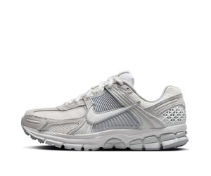 (WMNS) Nike Air Zoom Vomero 5 'Pure Platinum Platinum Tint Wolf Grey Summit White' HQ0458-001 8.5