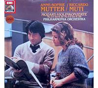 Wolfgang Amadeus Mozart - David Oistrach , Berliner Philharmoniker - Mozart: Violinkonzerte Nr. 2 & 4