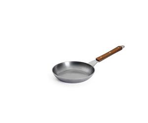 Woll Carbon Steel Flat Pan Diameter 20 cm, 5 cm High, Carbon Steel, Suitable for Induction Cookers, Cut and Scratch Resistant Frying Pan, Natural Non-Stick Coating (Patina), Iron Pan