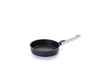 Woll Diamond Logic XR Pro Flat Pan Inductive Diameter 20 cm Height 5 cm with Removable Stainless Steel Handle Suitable for All Hobs Cast Aluminium Non-Stick Coating Oven-Proof Black