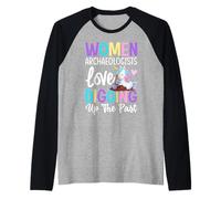 Woman Archeologist Love Digging Up The Past Archeology Raglan Baseball Tee
