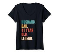 Womens 41st Birthday Decoration Funny Gift Husband Vintage Dad 1982 V-Neck T-Shirt