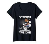 Womens 44th Birthday The Bear Legends October 1981 44 Years Old Men V-Neck T-Shirt