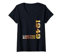 Womens 77th Birthday Man Woman 77 Years 1949 Decoration Fun V-Neck T-Shirt