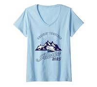 Womens Alaska Cruise 2025 Essential for Glacier & Whale Watching V-Neck T-Shirt
