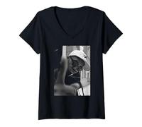 Women's American Rapper NAS Illmatic by Andy Willsher V-Neck T-Shirt