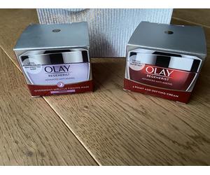 Women's Beauty Olay Skincare Gift Bag Ideal for Valentines Gift Bag Tag 2 items