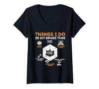 Womens Chess Player Things I Do In My Spare Time Checkmate Funny V-Neck T-Shirt