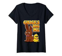 Women's Chicks Dig Me Funny Baby Chick Sunglasses Retro Cute V-Neck T-Shirt