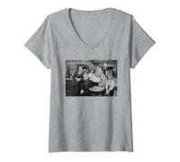 Womens Eastenders Cast With Terry Wogan Queen Vic Pub Party 1986 V-Neck T-Shirt