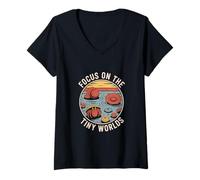 Womens Focus On The Tiny Worlds Coastal Tidepool Marine Science V-Neck T-Shirt