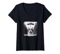Womens Funny Cat Alien UFO Taking A Selfie Photo Hilarious Joke V-Neck T-Shirt
