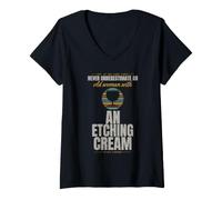 Women's Glass Etching - Never Underestimate an Old - Stencil Vinyl V-Neck T-Shirt