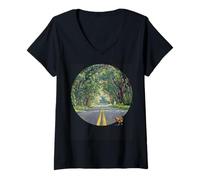 Women's Hawaiian Tree Tunnel Circle with Chicken Crossing Road V-Neck T-Shirt