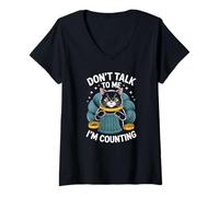 Women's Introvert Feline Crocheting Hobby Quote for Yarn Makers V-Neck T-Shirt