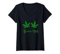 Women's Minimal Leaf Simple Green Nature Aesthetic Funny V-Neck T-Shirt