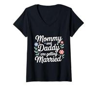 Women's Mommy and Daddy are Getting Married Kid Wedding - V-Neck T-Shirt