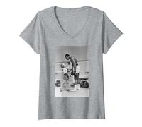 Womens Muhammad Ali Vs Child While Training In London 1963 Boxing V-Neck T-Shirt