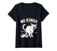 Womens No Kings Shirt Cat Since 1776 in America Patriotic Protest V-Neck T-Shirt