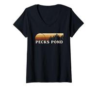 Womens Pecks Pond, PA Vintage Evergreen Sunset Eighties Retro V-Neck T-Shirt