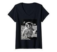 Women's Penguin Astronaut Selfie On The Moon Funny Penguins Lover V-Neck T-Shirt