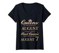 Womens Queens are Born in August Real Queens are Born On August 7 V-Neck T-Shirt