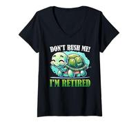 Womens Rentner DON'T RUSH ME I'M RETIRED Funny Turtles V-Neck T-Shirt