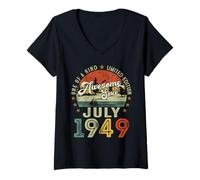 Womens Retro 76 Years Old Vintage July 1949 76th Birthday Men Women V-Neck T-Shirt