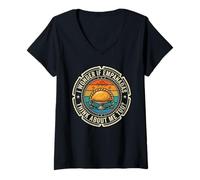 Women's Retro Badge I Wonder If Empanadas Think About Me Food V-Neck T-Shirt