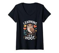 Womens Retro Owl Learning is A Hoot Vintage Education V-Neck T-Shirt