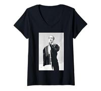 Womens Sade Performing Live Aid Your Love is King London 1985 V-Neck T-Shirt