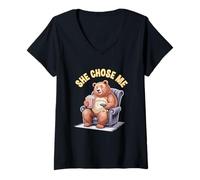 Womens She Chose me Bear Eating Popcorn Sitting on Couch Funny V-Neck T-Shirt