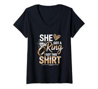 Women's She Got A Ring I G0t This Shirt Engagement Moment Humor Love V-Neck T-Shirt