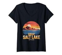 Womens The Great Salt Lake Utah Tourist Vintage Retro Sunset Water V-Neck T-Shirt
