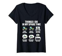 Women's Things I Do in My Spare Time Tractor Farm Funny Farmer V-Neck T-Shirt
