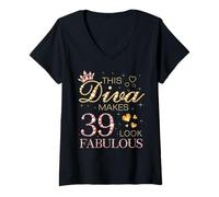 Womens This Diva Makes 39 Look Fabulous 39th Birthday Queen B-day V-Neck T-Shirt