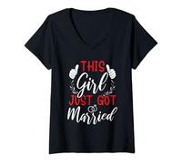 Womens This Girl Just Got Married Just Married Bride V-Neck T-Shirt