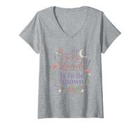Women's to Be Loved is to Be Known Retro Vintage Love Quote 8 V-Neck T-Shirt