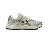 Women's Trainers Nike V5 RNR White 42