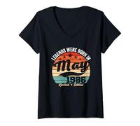 Women's Vintage 40th Birthday Legends were Born in April 1986 V-Neck T-Shirt