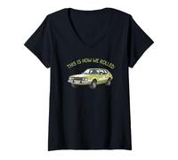 Womens Vintage 70s Car Nut Nostalgia Design This is How We Rolled V-Neck T-Shirt