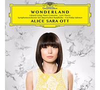 Wonderland - Edvard Grieg: Piano Concerto. Lyric Pieces (SHM-CD)