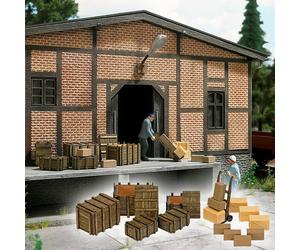 Wooden boxes and hand truck O Scale Busch 10260