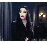 worldphotographs Addams Family Values (1993) Anjelica Huston 10x8 Photo