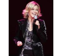 worldphotographs Olivia Newton-John 10x8 Photo