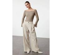 Wovcor Carmen Collar Knit Sweater In Taupe Taupe M