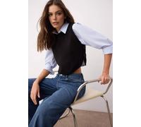 Wovcor Cropped Button Detail Knit Sweater Vest In Black Black